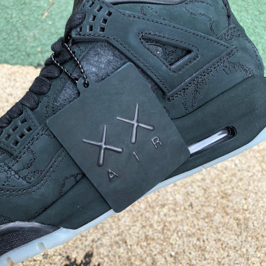 Air Jordan 4 KAWS x AJ4