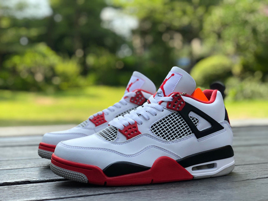 Air Jordan 4