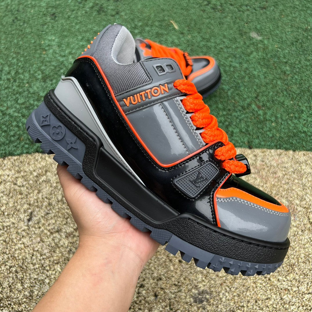 LOUIS VUITTON Trainer Maxi