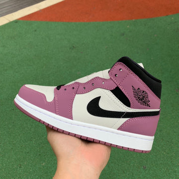 Air Jordan 1 Mid “Berry”